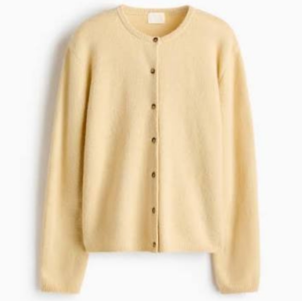 H&M Light Yellow Loose Fit Cardigan - Size Small - NWT